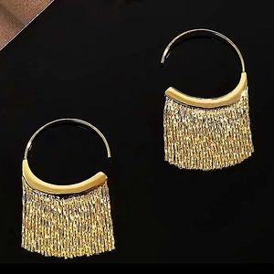 Gold Plated Tassel Fringe Scalloped Metal Chain Drop Dangle Earrings